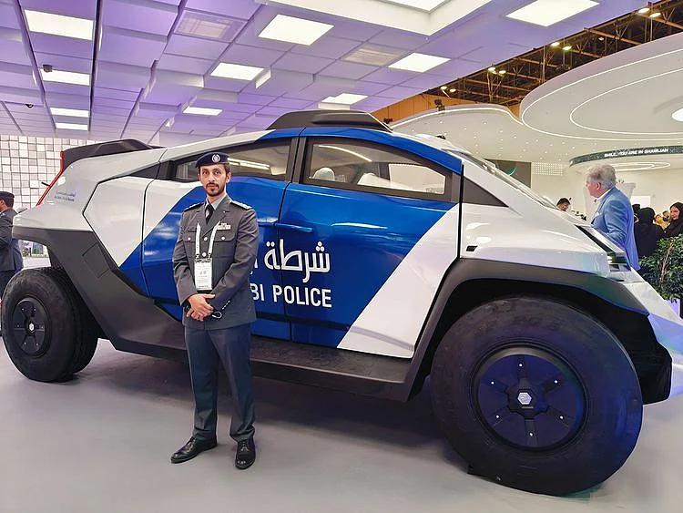 A_prototype_of_the_sturdy_5,100kg_Magnum_MK1_concept_vehicle_with_drones_for_surveillance_was_on_display_at_the_Gitex_Global_-1728913475389