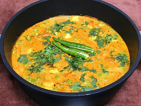Recipe video: Matar paneer or peas and cottage cheese curry
