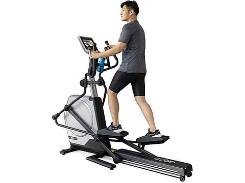 The Gee Hoo-CYBO E3000-iCG Cross Trainer allows users to adjust workout intensity with a 20-degree incline