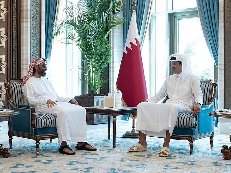 tahnoun-and-qatar-emir-on-wam-1730044818077