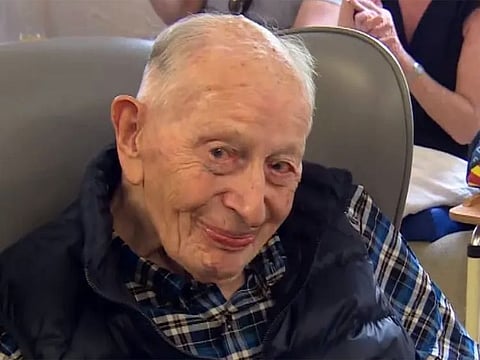 Born the same year the Titanic sank and living through both World Wars, Tinniswood told Guinness World Records that the secret to his longevity was “pure luck”.