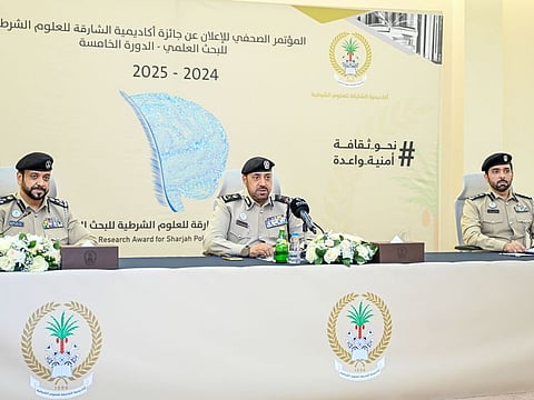 (centre) Major General Abdullah Mubarak bin Amer, Commander-in-Chief of Sharjah Police and Vice President of the Academy Council; Brigadier Dr Mohammed Khamis Al Othmani, Director-General of the Academy (left); and Colonel Dr Abdullah Al Yahyai, Director of the Officers College