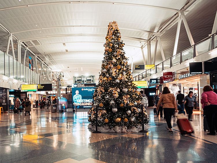 STOCK CHRISTMAS TRAVEL