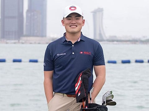 Hiroshi Tai is born in Hong Kong to a Singaporean father and Japanese mother.