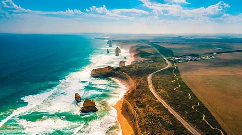 Many natural sculptures are scattered along the coastline 