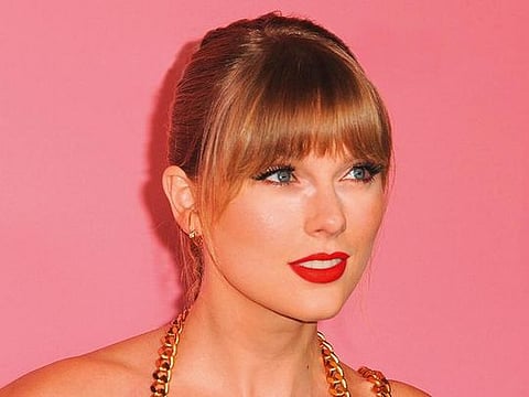 Taylor Swift’s textured fringe 