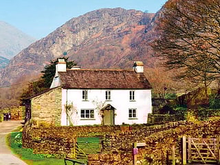 10 famous authors' homes worth seeing