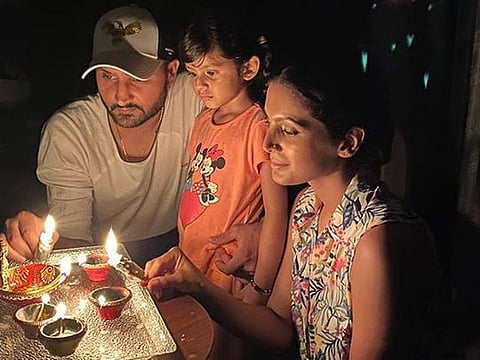 Harbhajan begins every morning listening to prayer recitals with wife Geeta and daughter Hinaya Heer 
