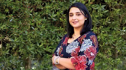 Upon knowing about her condition, the first thing she did was move to Dubai. Javaria now lives comfortably alone in an apartment in JBR, from where she runs her online business 