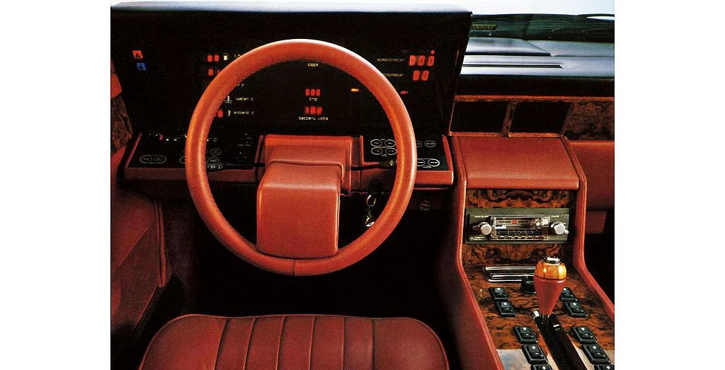 897_WH_160826_SUP_NTFH_Original-car-with-LEDs-and-touchscreens-_Read-Only_.jpg