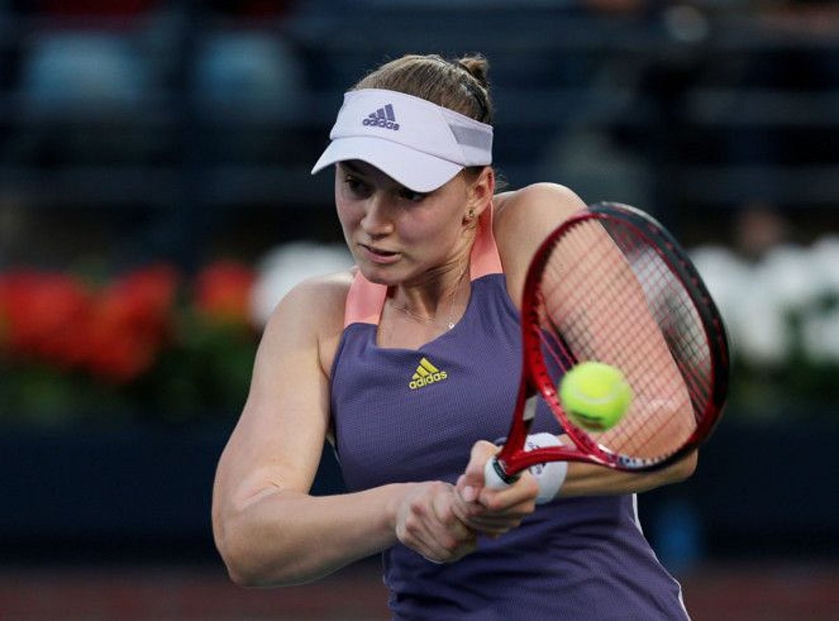 Elena Rybakina Aims for World No 1 at Dubai Tennis Championships
