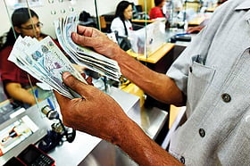 Indian rupee, Pakistani rupee and Philippine peso stay soft, lifting dirham value for expats. Should you remit now?