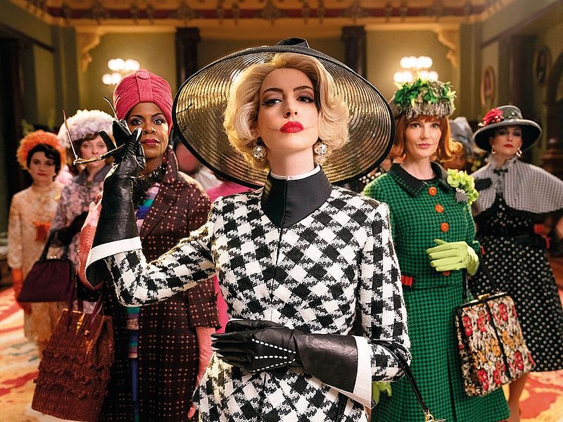 Anne Hathaway (center) in a scene from "The Witches."