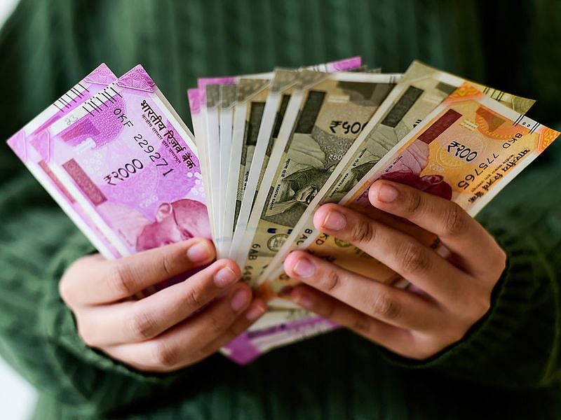 Indian Rupee's Surge Prompts UAE Expats to Delay Remittances for Better ...