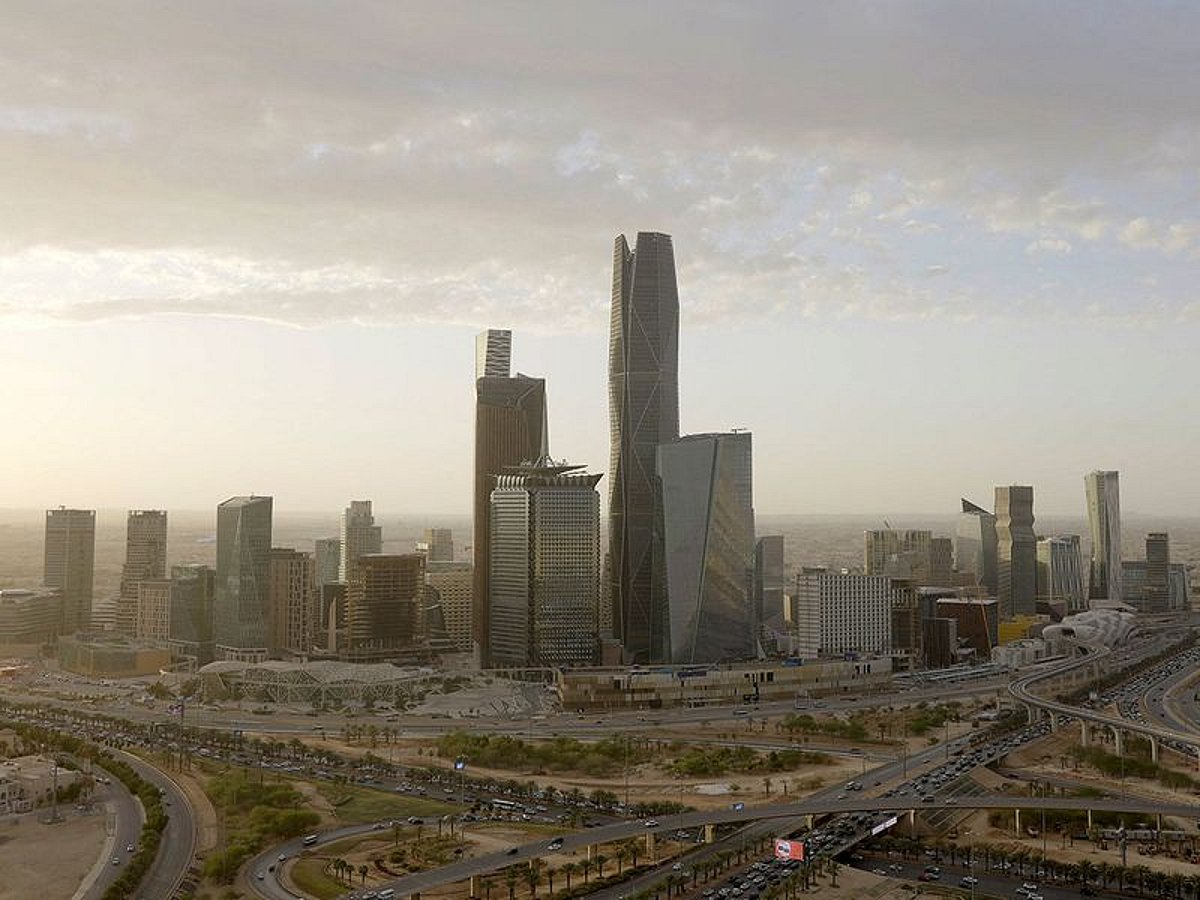 Saudi Arabia Opens Stock Market to All Foreign Investors, Eliminates ...