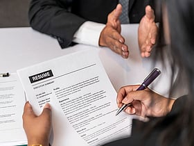 AI makes remote interviews easier for job seekers, but harder for employers