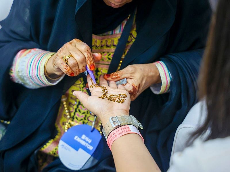 henna-corner-at-shj-pavilion-at-seoul-book-fair-supplied-pic-1687006230510