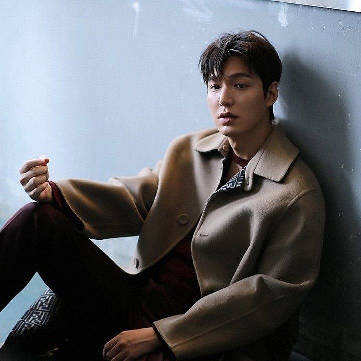 Lee Min Ho in a Fendi trenchcoat