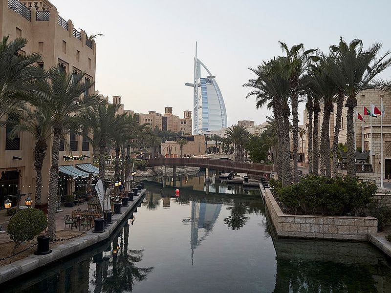 Stock Dubai madinat 