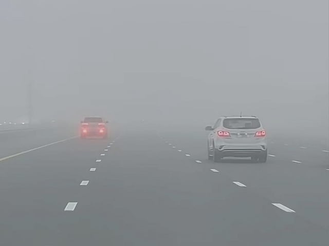 Abu Dhabi Fog Alert: Police Enforce 80km/h Speed Limits on Key Roads as ...