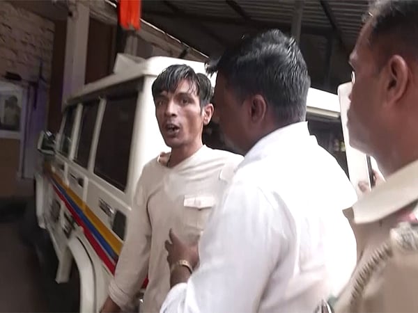 Saif Ali Khan attack: Mumbai Police clarifies detained man not linked ...