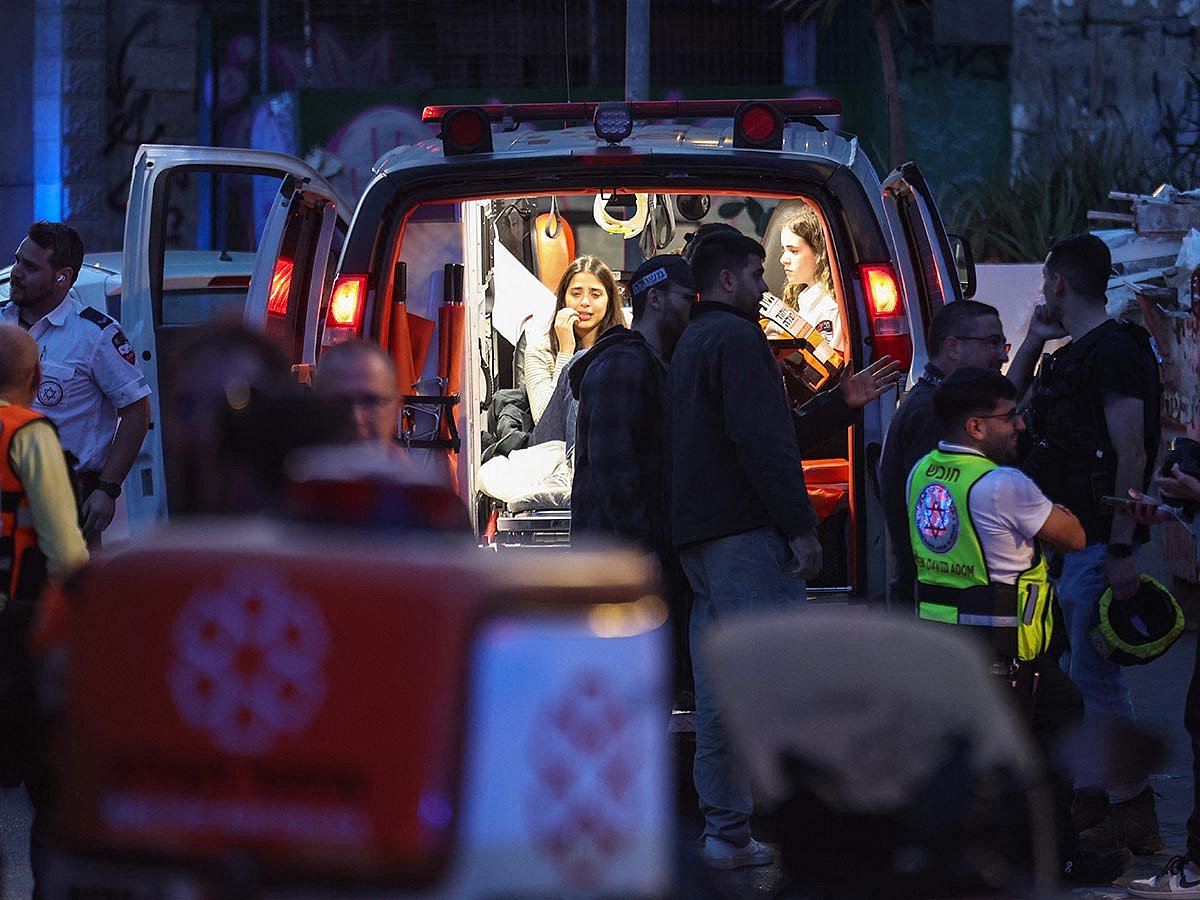 Israel police say one wounded in Tel Aviv stabbing on eve of Gaza truce