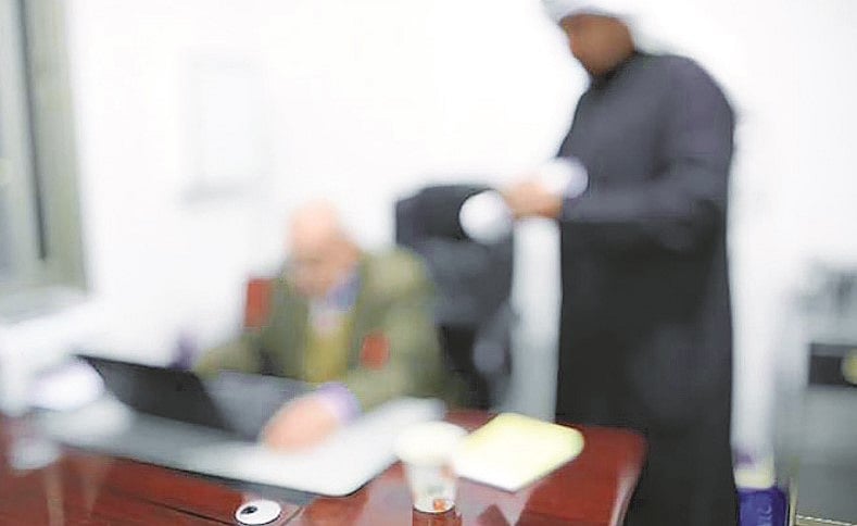 Kuwait police bust expat forgery ring: Medical report scammer caught in ...
