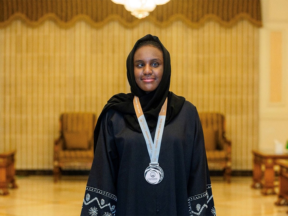 Watch: How war-displaced Sudanese student Muada, born visually impaired ...