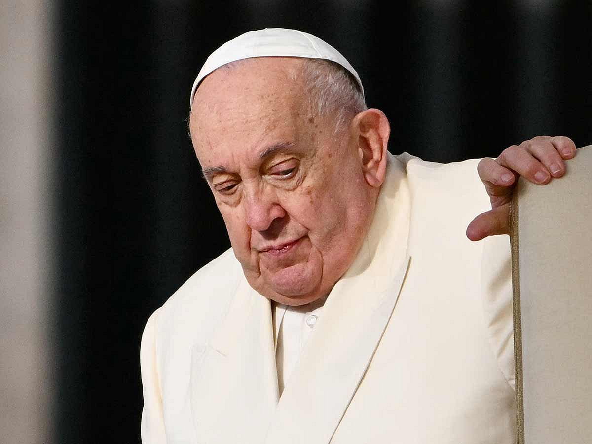 Pope Francis suffers respiratory attack, condition critical: Vatican