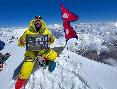 Milestone: Pakistani makes history climbing mountains without oxygen