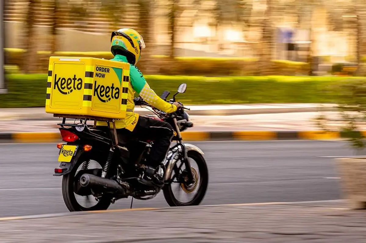 Noon Rider How Dubai Ensures Delivery Rider Safety Amidst Traffic Challenges
