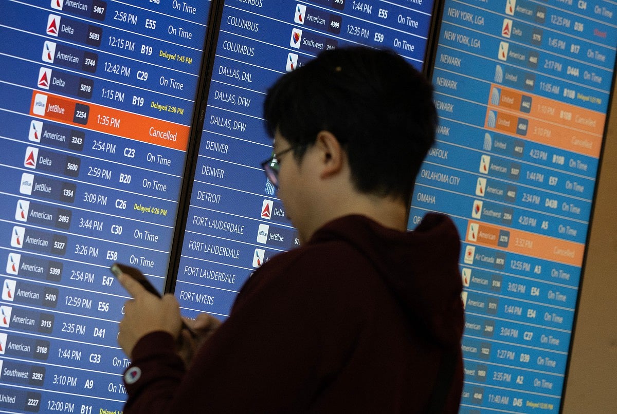 UAE Flight Status Oct 25: Cancellations, Delays, and Riyadh Airport ...