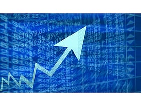 Fintech gave us more data. Why are we still bad with money?