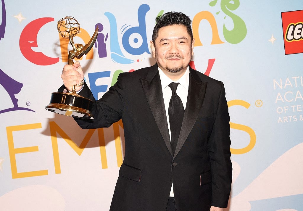 Eric Bauza, Emmy-winning voice of Bugs Bunny and Daffy Duck, dies at 46