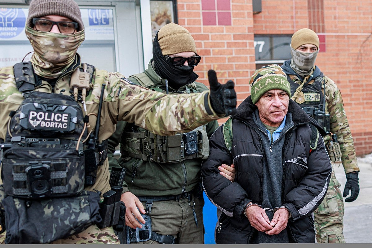 A nearly blind refugee is found dead after Border Patrol agents drop ...