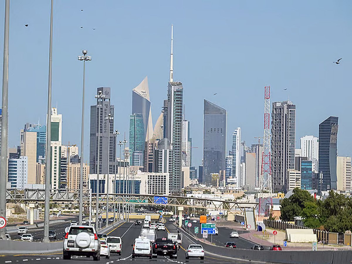 Kuwait Intercepts 212 Missiles And 394 Drones 2 Dead 67 Injured kuwait-intercepts-212-missiles-and-394-drones-2-dead-67-injured
