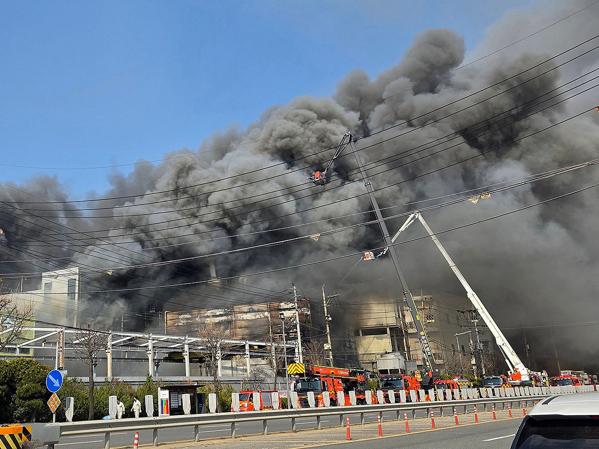 Tragic Fire at South Korean Car Plant: 11 Dead, Dozens Injured