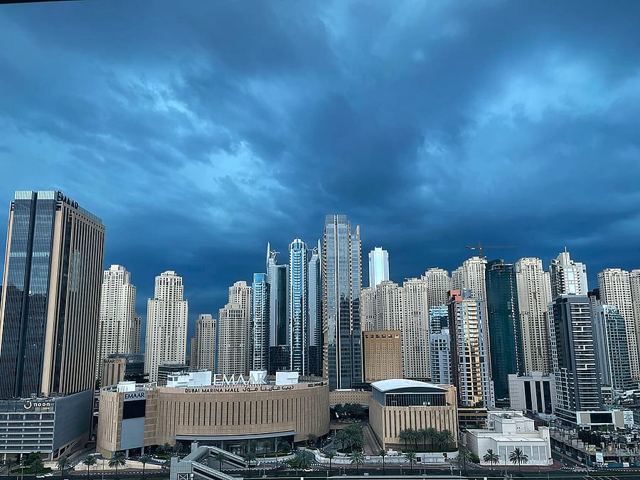 UAE Weather Alert: Temperatures Set to Plummet on April 6 as Unsettled Conditions Bring Rain and Strong Winds