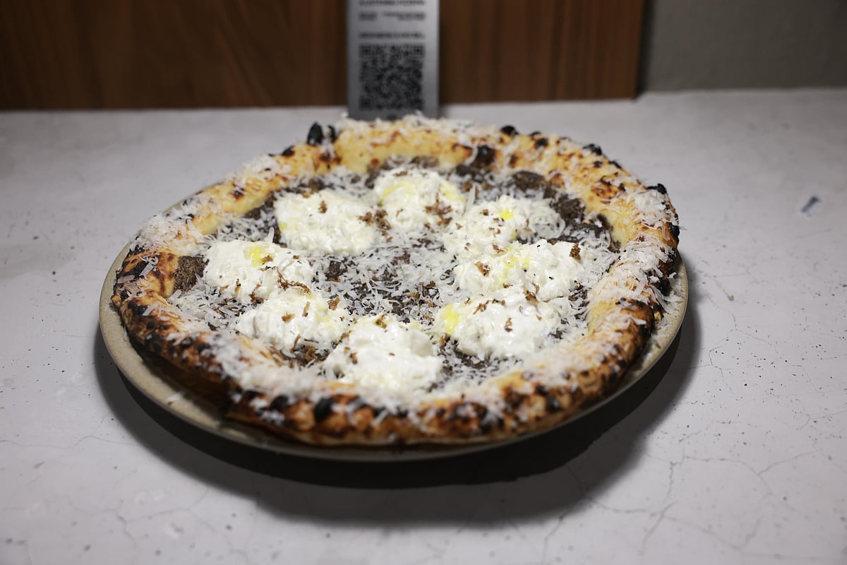 Truffle pizza