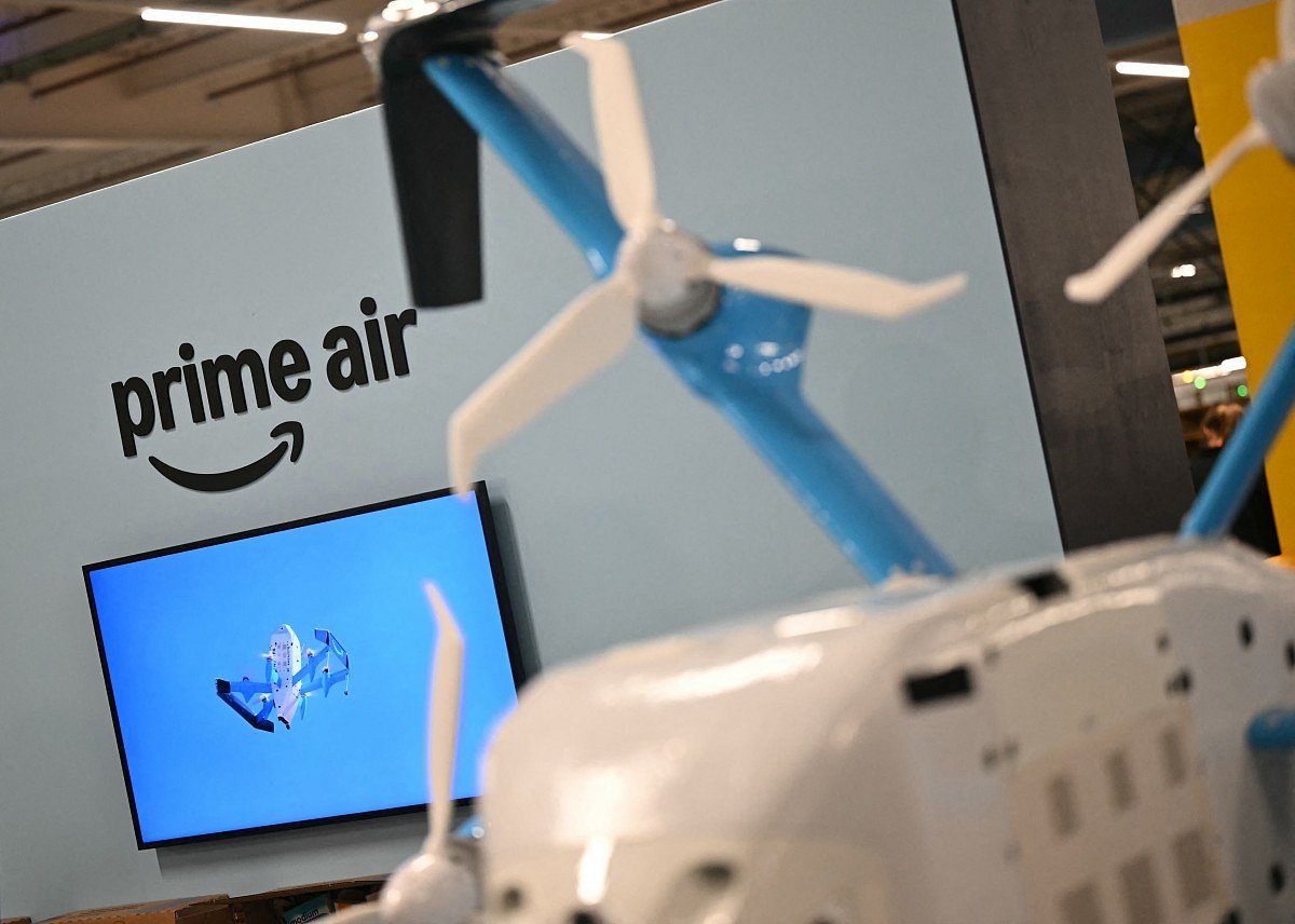 Amazon set to expand drone delivery of lightweight packages to 500 US ...