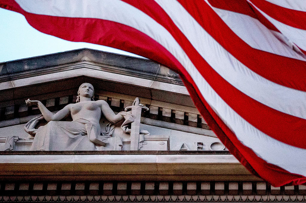 US Journalist Thomas Pauken II Pleads Guilty to Acting as Chinese Agent