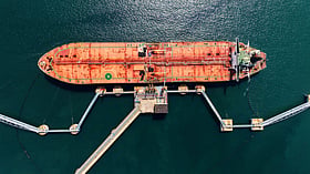 Oil prices near $92: Middle East tensions raise freight costs for UK supplement sector