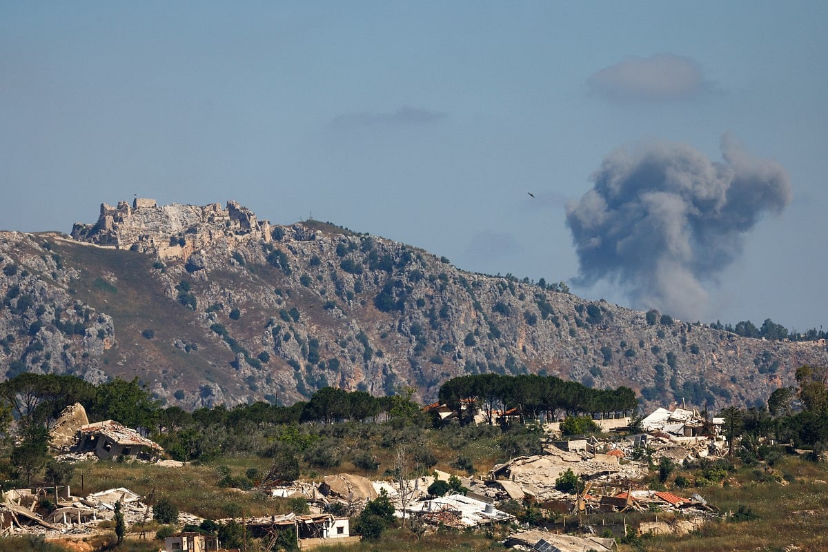 Israeli Strikes Hit Southern Lebanon Despite International Truce Push