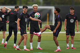 US riding wave of confidence to World Cup knockout rounds after strong start to home tournament