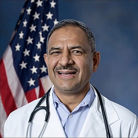 Pakistani-born physician elected to lead US religious freedom panel
