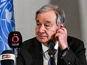 UN chief urges immediate removal of all Syria sanctions