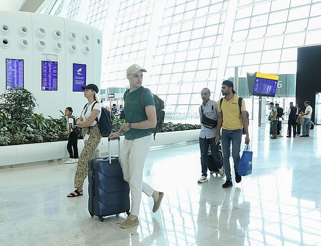 UAE flights disrupted as Middle East tensions continue; flydubai cancels FZ8504 to Bahrain, airlines advise four-hour arrival at Dubai