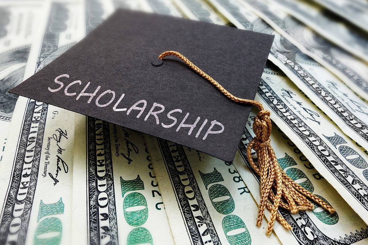 UAE launches AI-powered scholarship platform on EduHub, letting ...