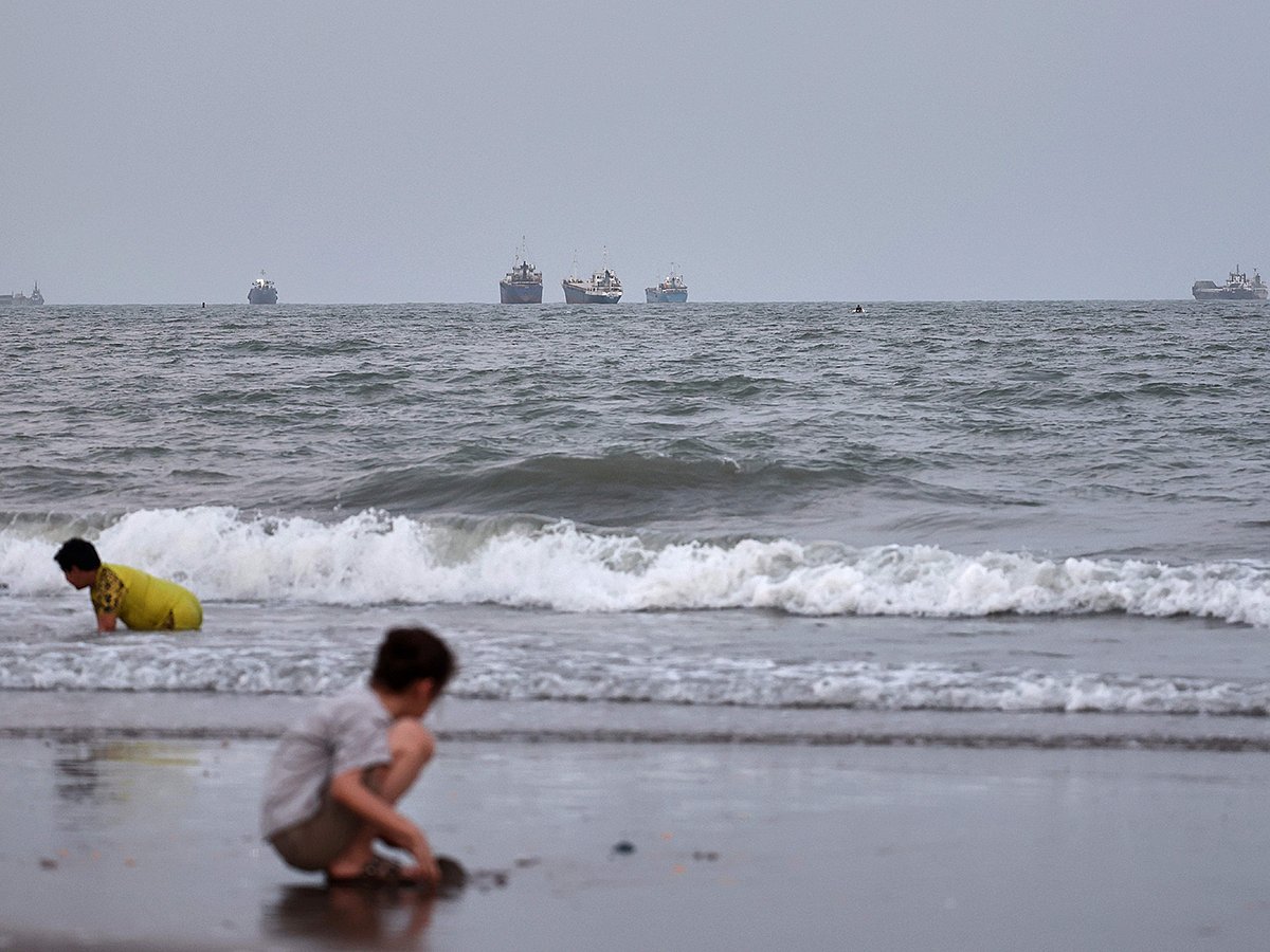 US-Iran standoff remains uncertain as Trump warns military action may not be over; UAE residents face travel disruptions and stranded seafarers