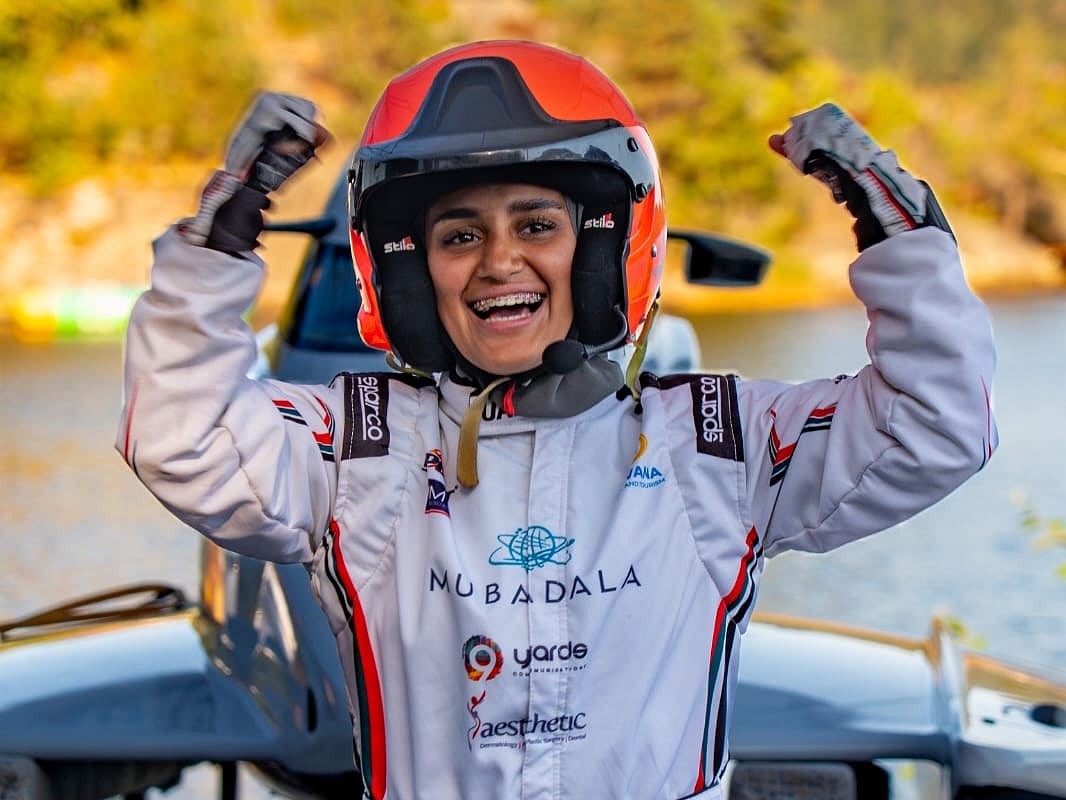 Emirati racer Alia Abdulsalam sets new Formula 4 powerboat world speed ...